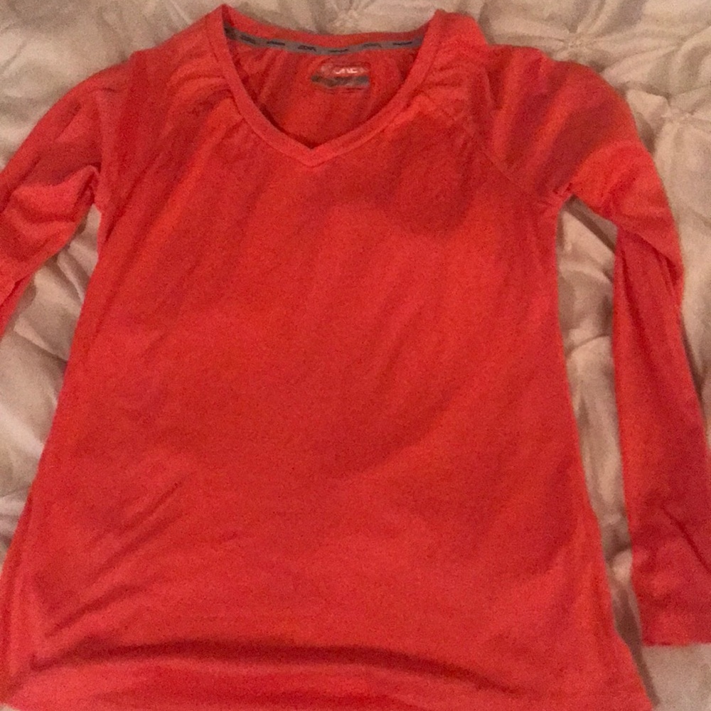 Athletic long sleeve perfect for a workout